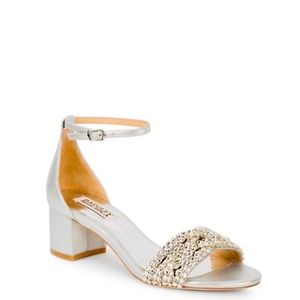 Badgley Mischka Formal/Wedding Shoes Size 5.5
